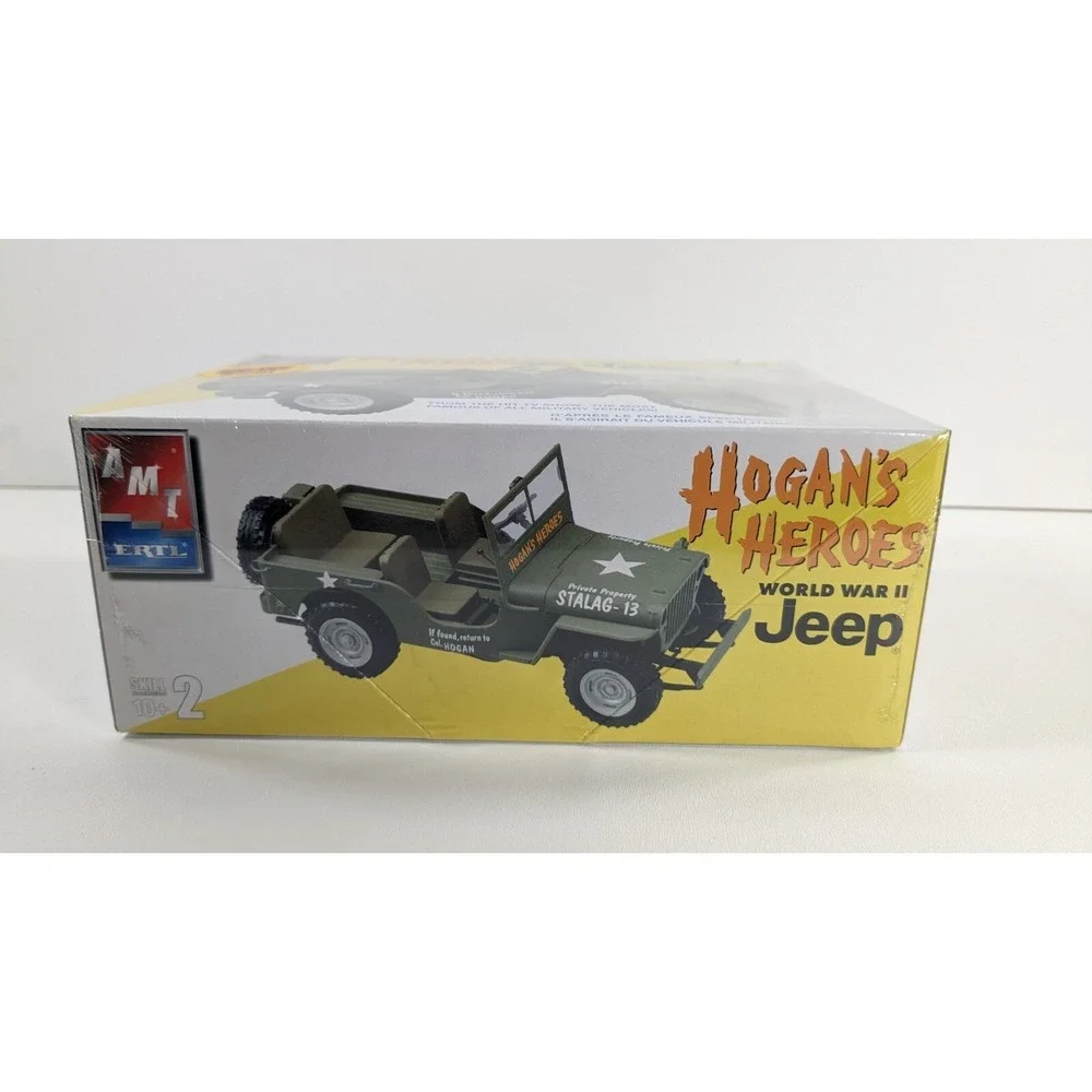AMT Ertl Hogan's Heroes World War II Jeep 1/25 Scale Model Kit 31752 Sealed